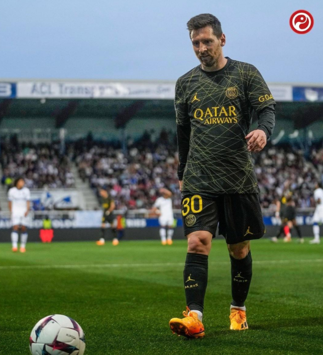 时由仲裁机 时由仲裁机