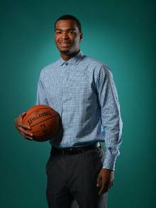 足球市场发 足球市场发